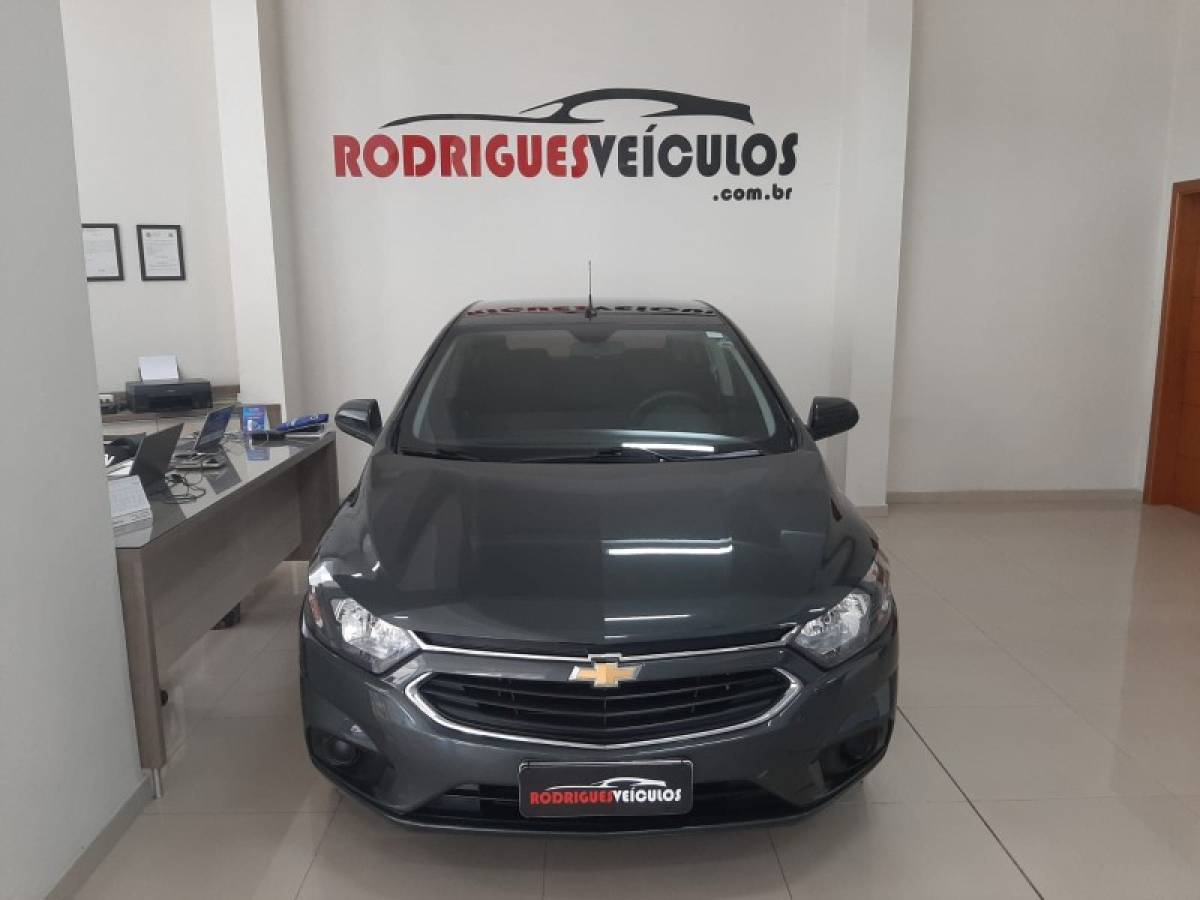 CHEVROLET - ONIX - 2018/2019 - Cinza - R$ 65.900,00