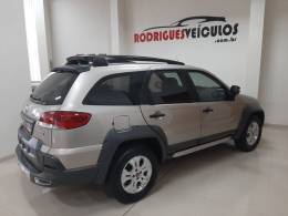 FIAT - PALIO - 2010/2011 - Bege - R$ 39.900,00