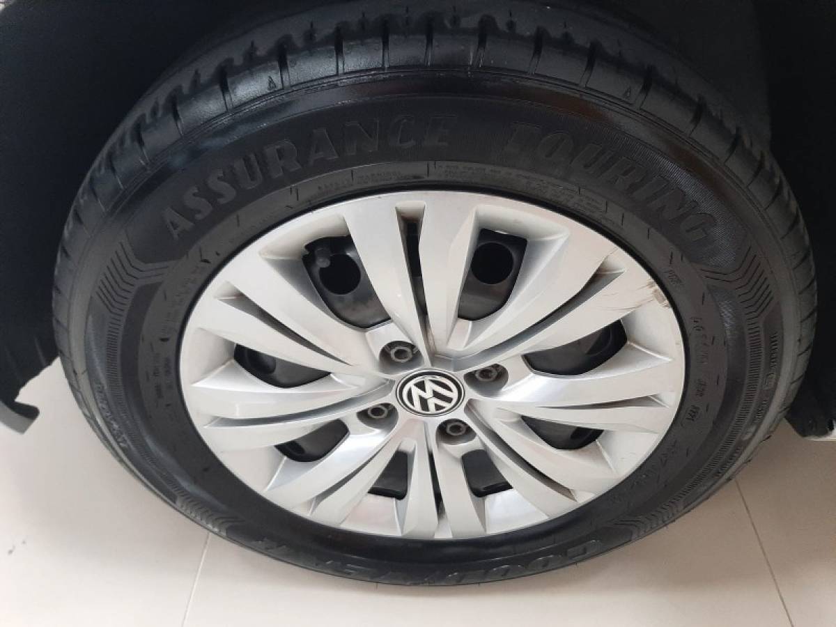 VOLKSWAGEN - GOL - 2017/2017 - Prata - R$ 47.900,00