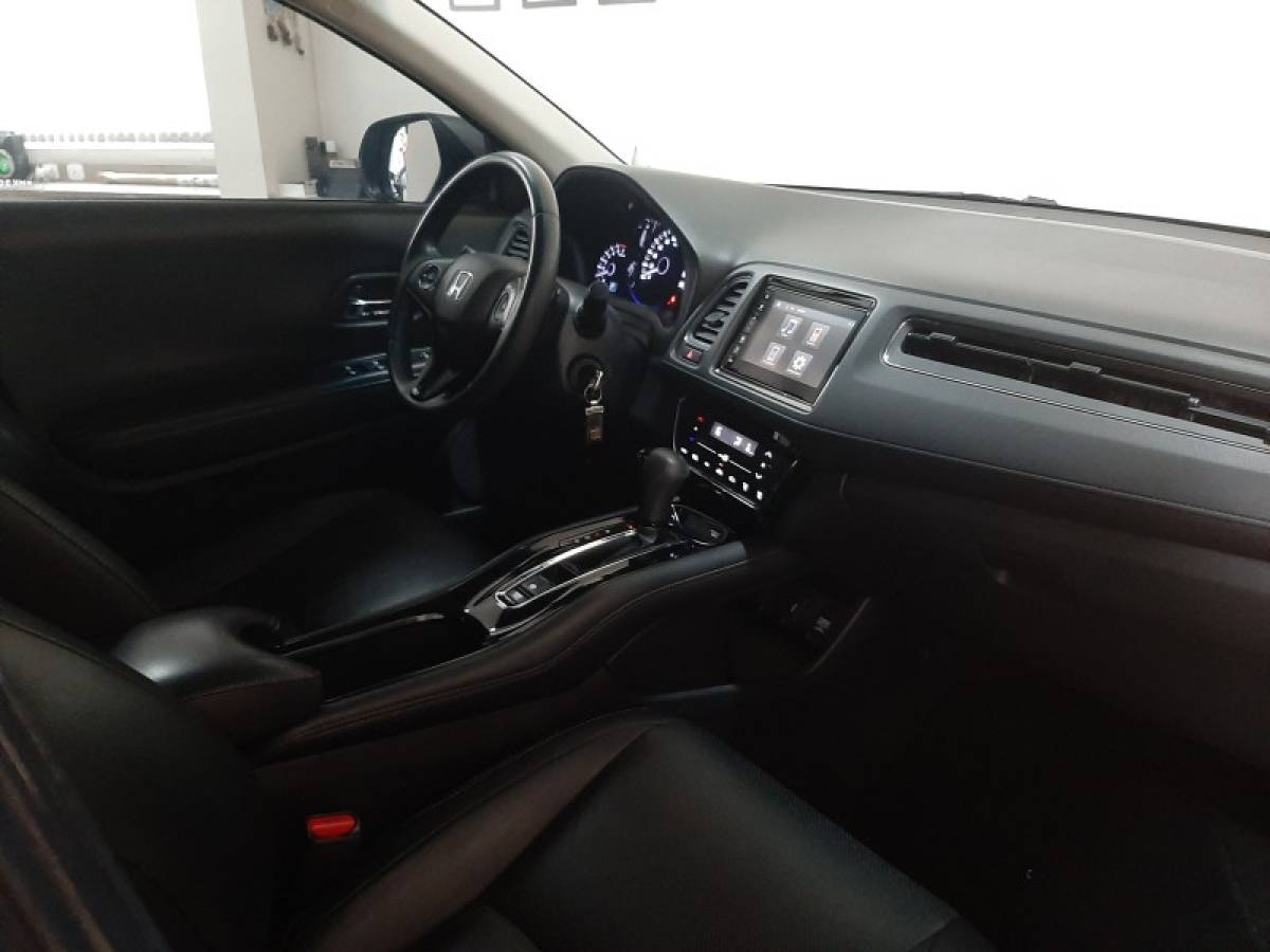 HONDA - HR-V - 2020/2021 - Cinza - R$ 115.900,00
