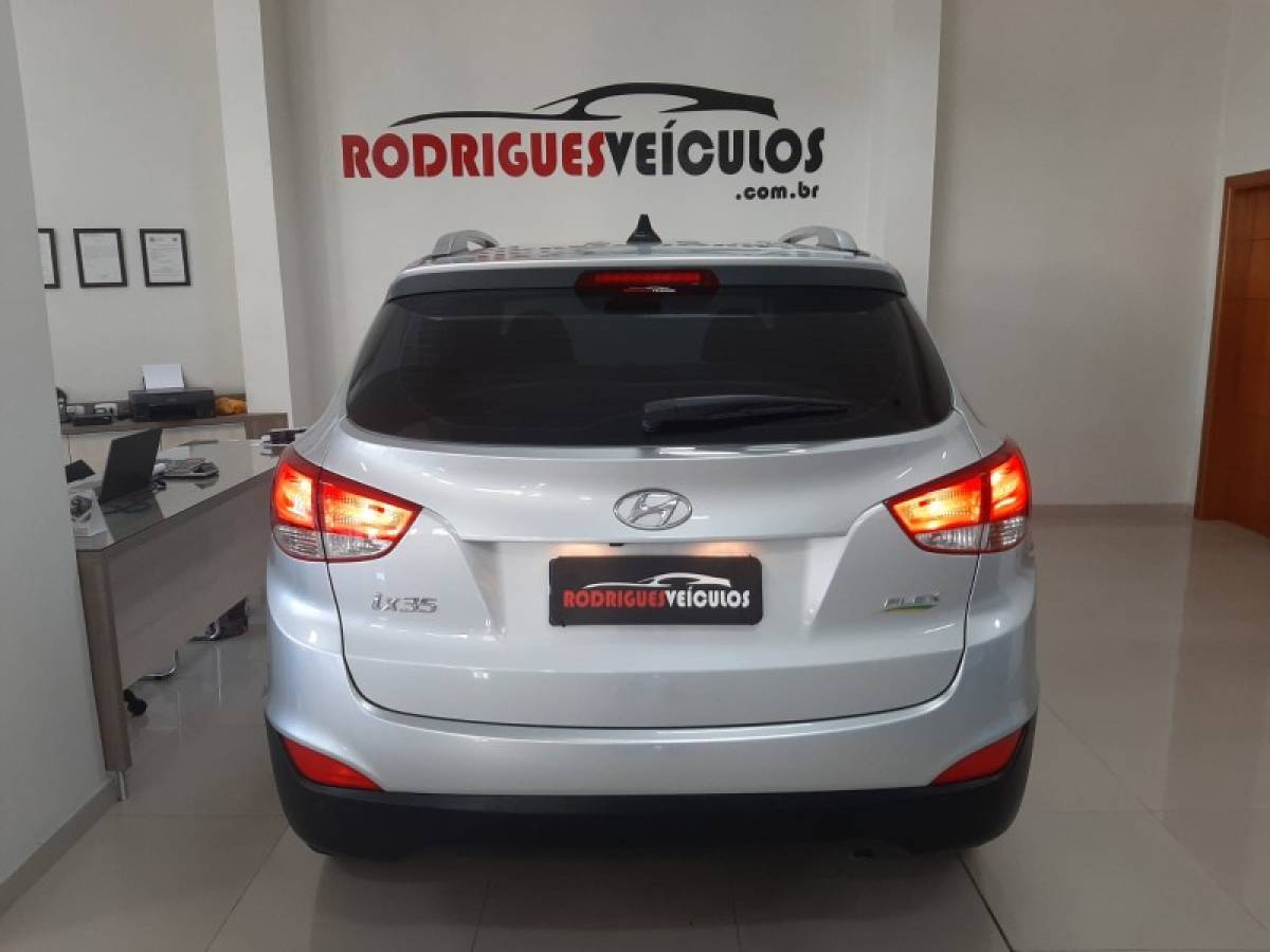 HYUNDAI - IX35 - 2020/2021 - Prata - R$ 98.900,00