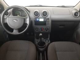 FORD - FIESTA - 2005/2005 - Prata - R$ 24.900,00