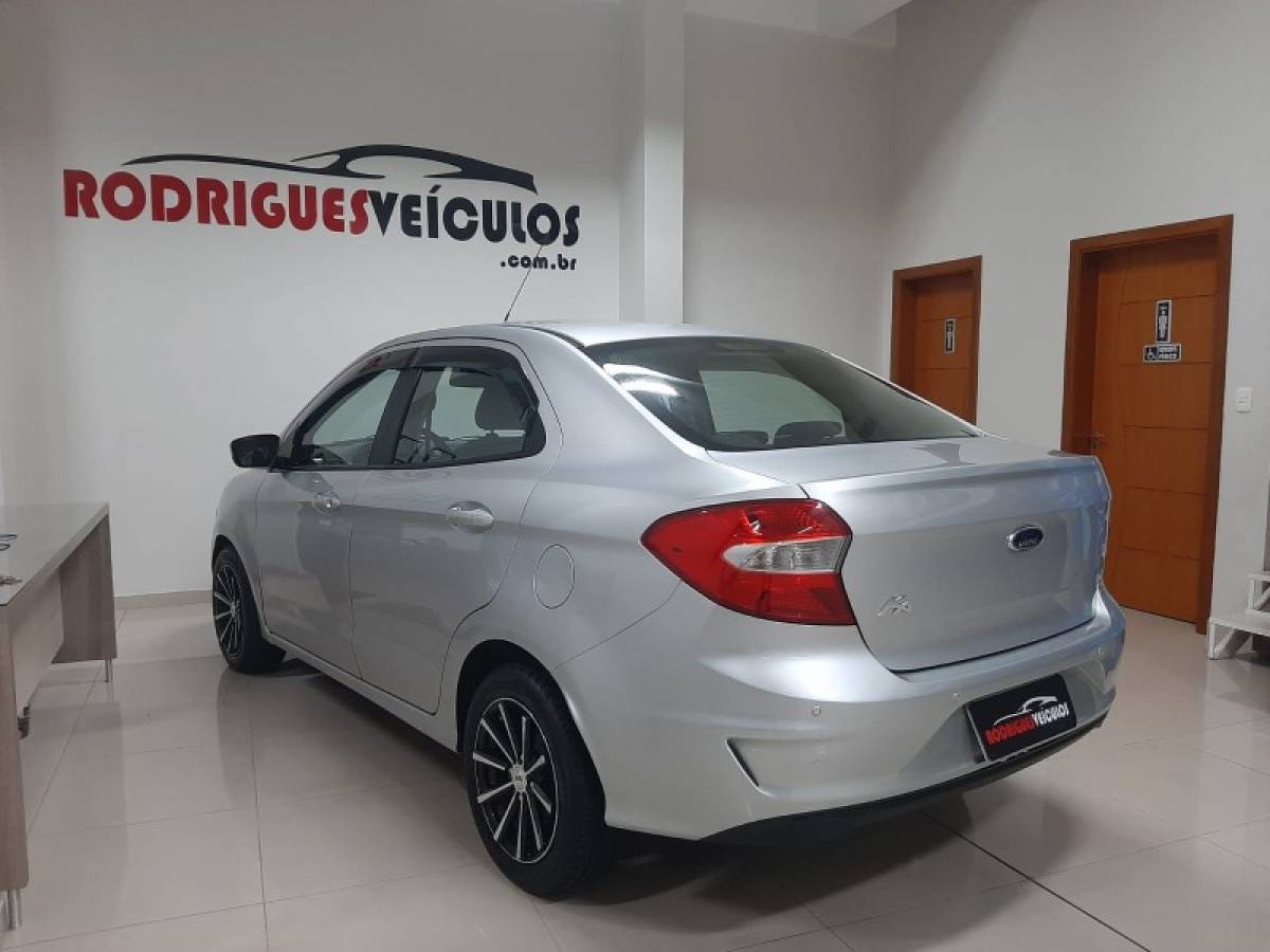 FORD - KA - 2018/2019 - Prata - R$ 54.900,00