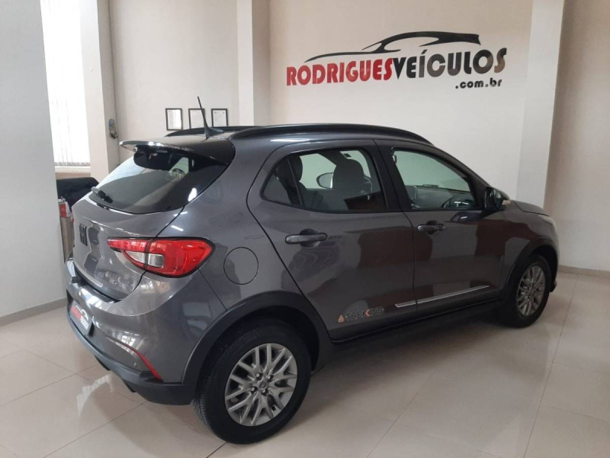 FIAT - ARGO - 2019/2020 - Cinza - R$ 69.990,00