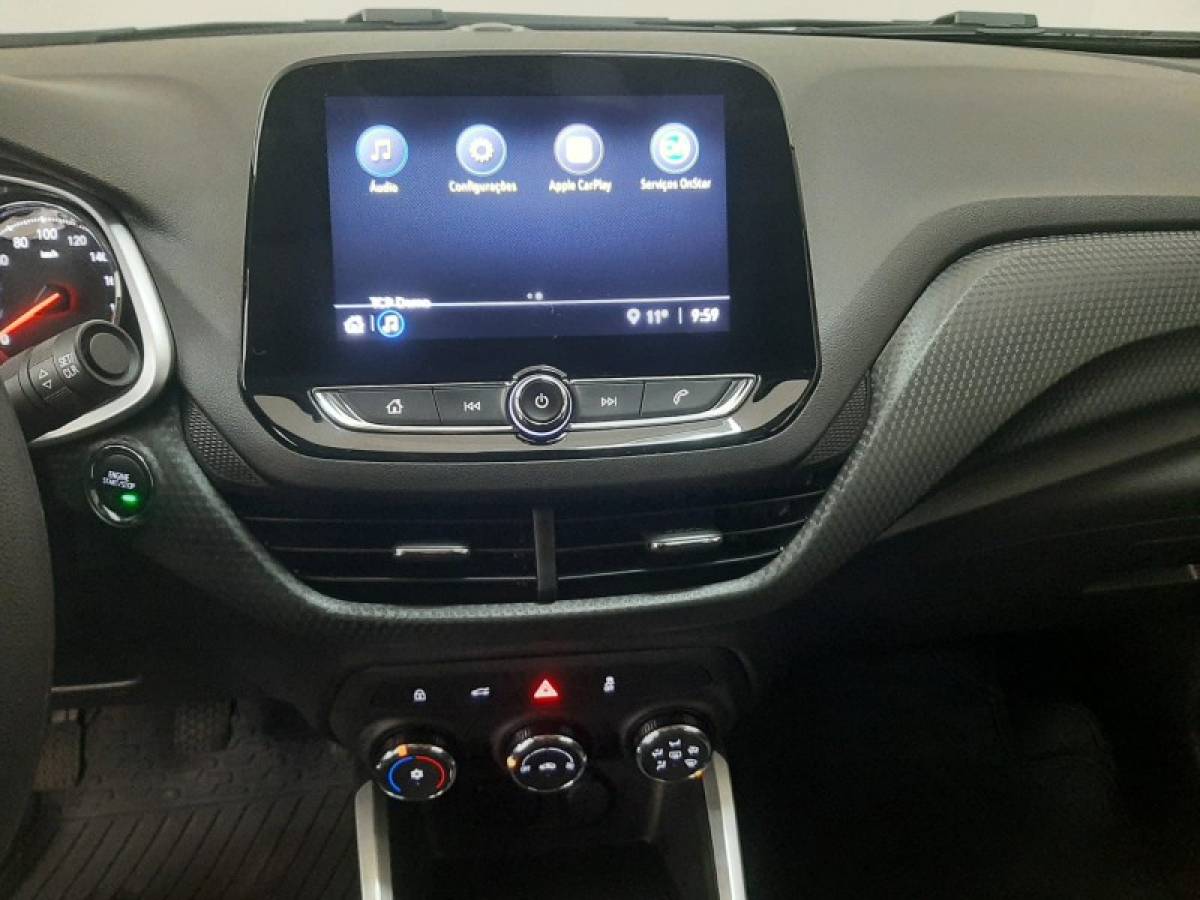 CHEVROLET - ONIX - 2023/2023 - Prata - R$ 82.900,00