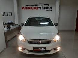 FIAT - GRAND SIENA - 2015/2015 - Branca - R$ 47.900,00