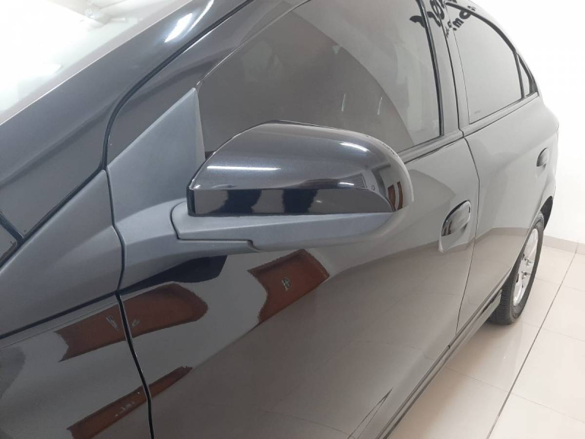 CHEVROLET - ONIX - 2018/2018 - Preta - R$ 52.900,00