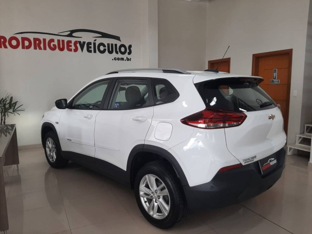 CHEVROLET - TRACKER - 2020/2021 - Branca - R$ 99.900,00