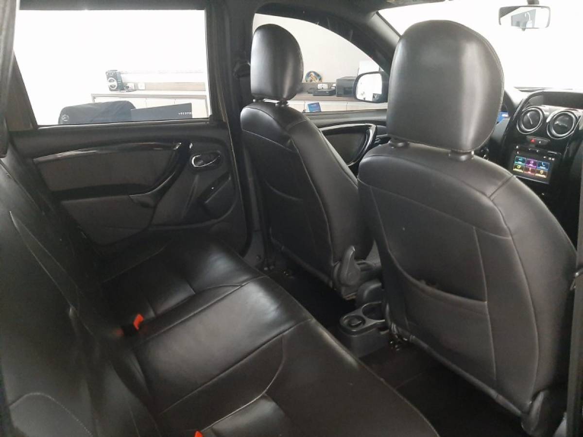 RENAULT - OROCH - 2016/2017 - Verde - R$ 71.800,00