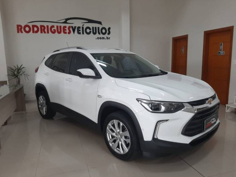 CHEVROLET - TRACKER - 2020/2021 - Branca - R$ 103.900,00