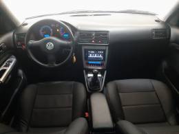 VOLKSWAGEN - GOLF - 2006/2006 - Preta - R$ 37.900,00