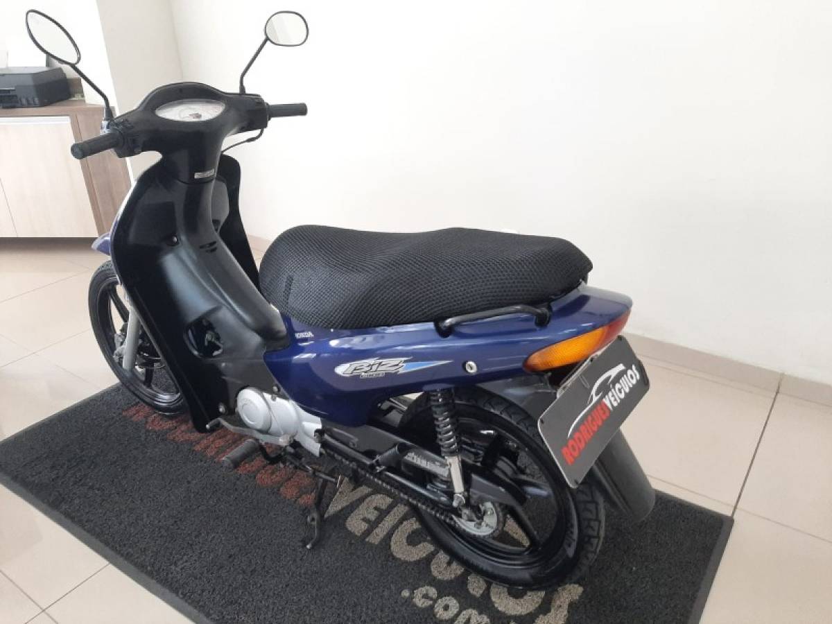HONDA - C 100 - 2005/2005 - Azul - R$ 6.900,00