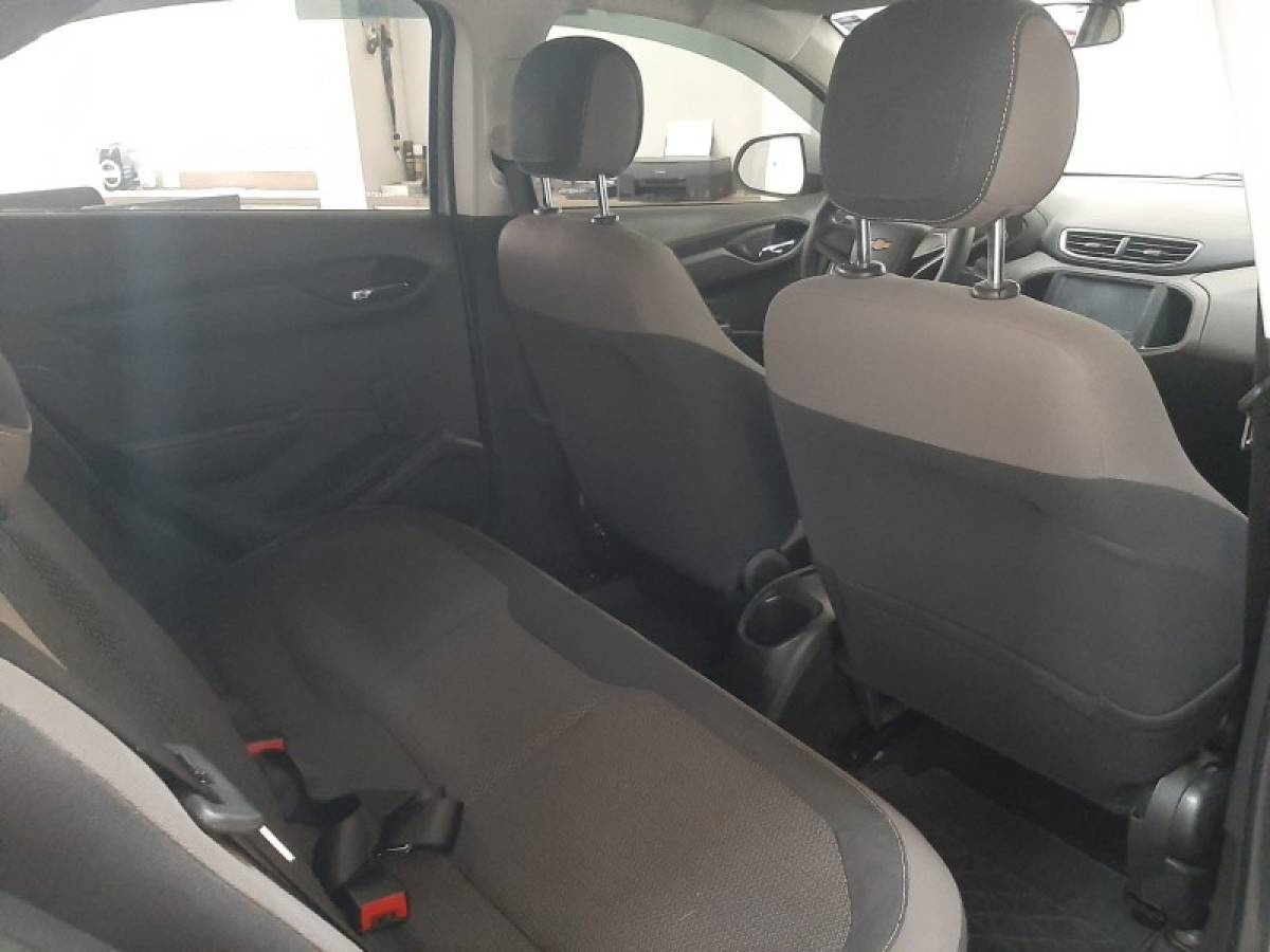 CHEVROLET - PRISMA - 2015/2015 - Prata - R$ 47.900,00