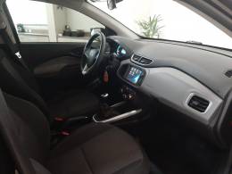 CHEVROLET - ONIX - 2018/2018 - Preta - R$ 52.900,00