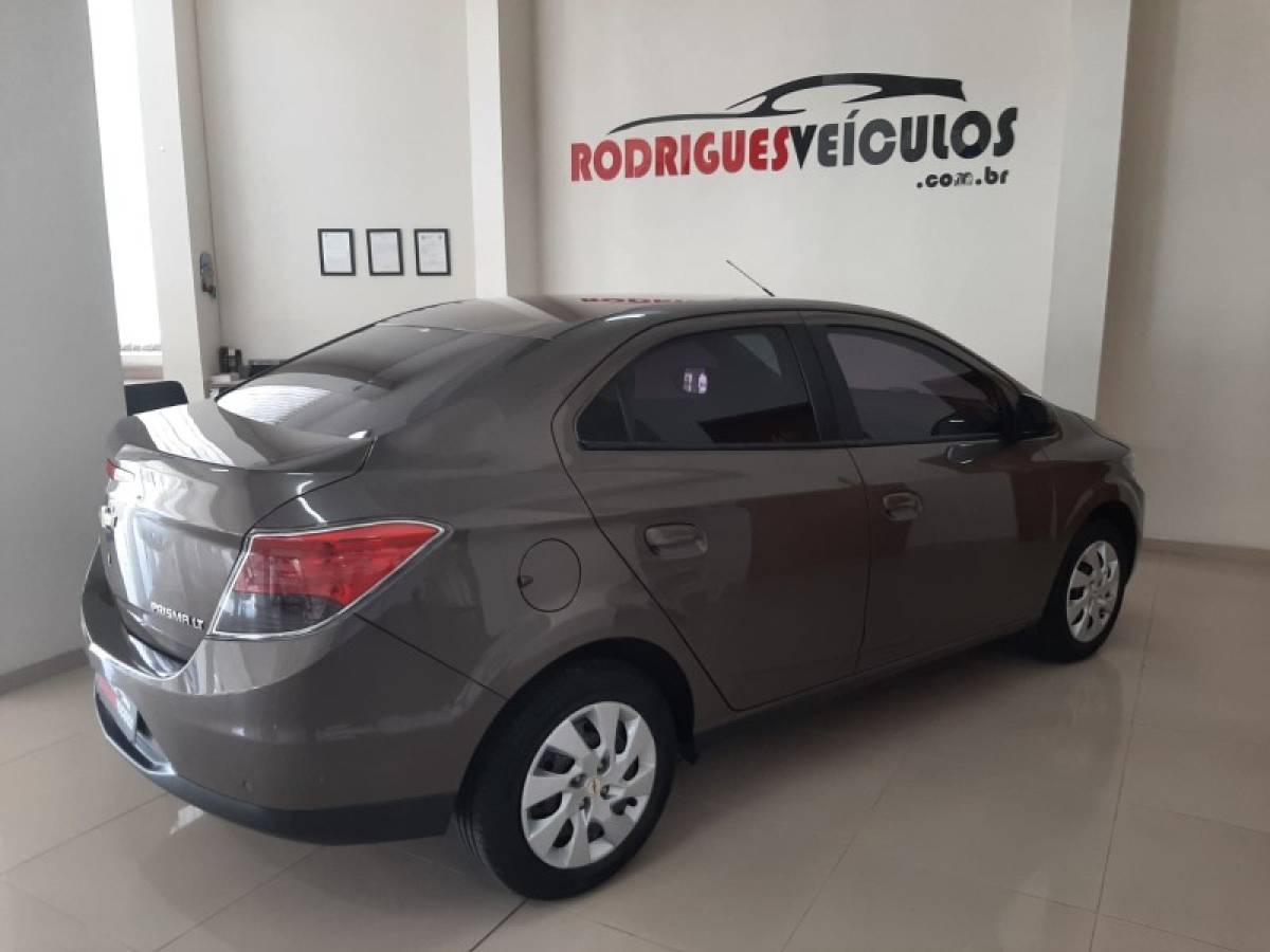 CHEVROLET - PRISMA - 2013/2013 - Cinza - R$ 44.900,00