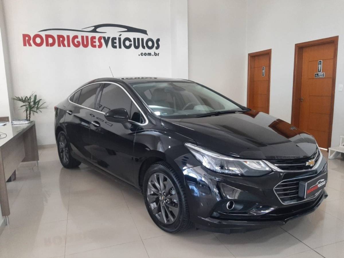 CHEVROLET - CRUZE - 2016/2017 - Preta - R$ 87.900,00