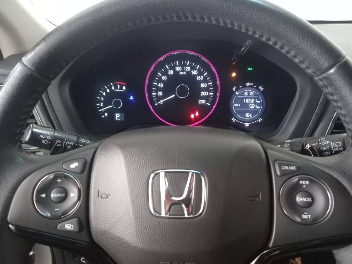 HONDA - HR-V - 2018/2018 - Branca - R$ 103.900,00