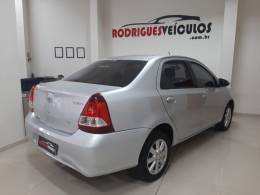 TOYOTA - ETIOS - 2020/2020 - Prata - R$ 64.900,00