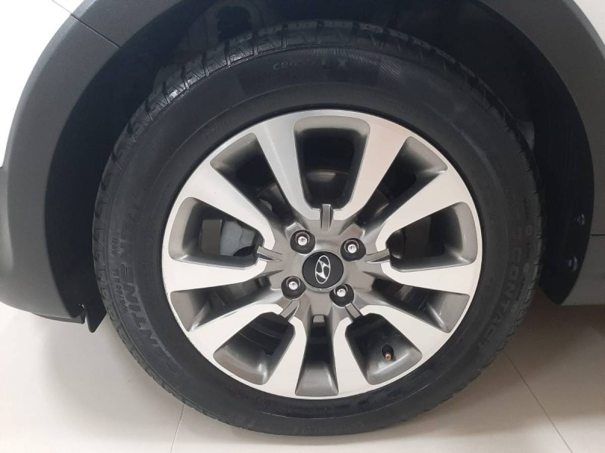 HYUNDAI - HB20X - 2016/2017 - Branca - R$ 69.900,00