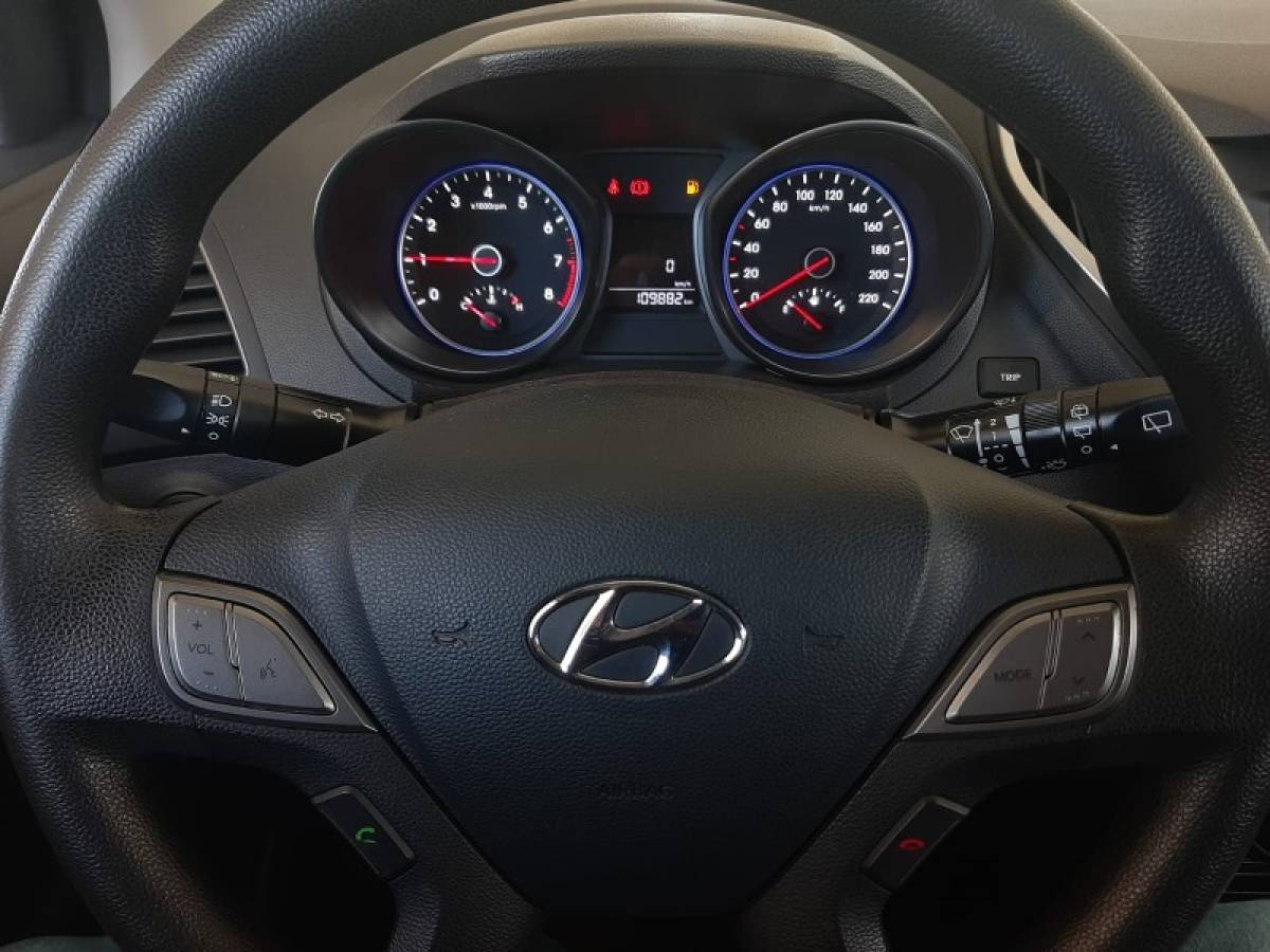 HYUNDAI - HB20 - 2018/2019 - Branca - R$ 55.900,00