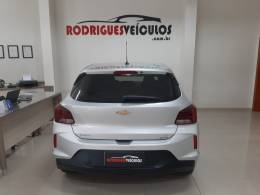 CHEVROLET - ONIX - 2020/2020 - Prata - R$ 59.900,00