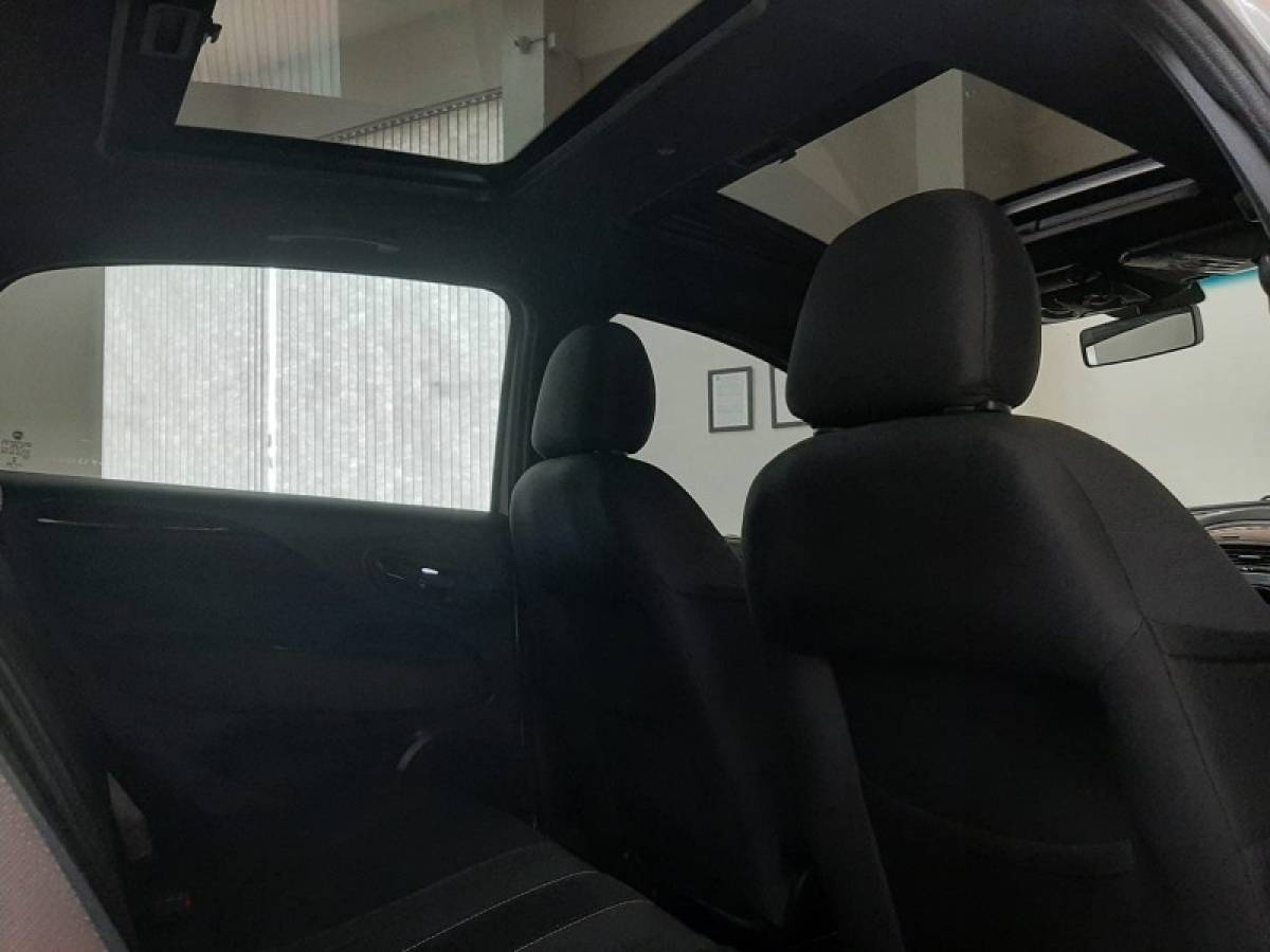 FIAT - PUNTO - 2014/2015 - Branca - R$ 57.900,00