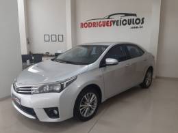 TOYOTA - COROLLA - 2014/2015 - Prata - R$ 87.900,00