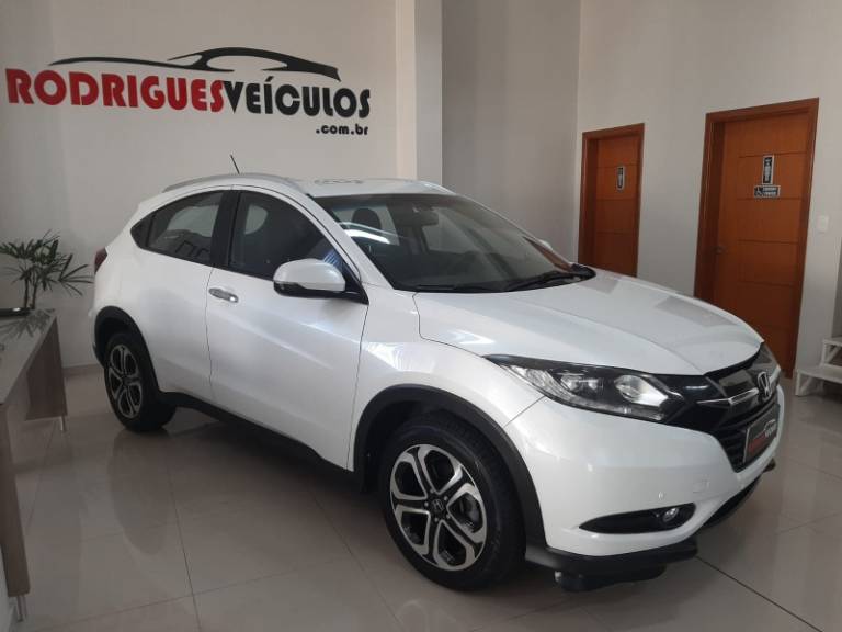 HONDA - HR-V - 2018/2018 - Branca - R$ 103.900,00
