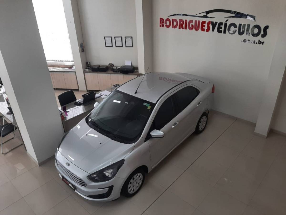 FORD - KA + - 2020/2021 - Prata - R$ 49.990,00
