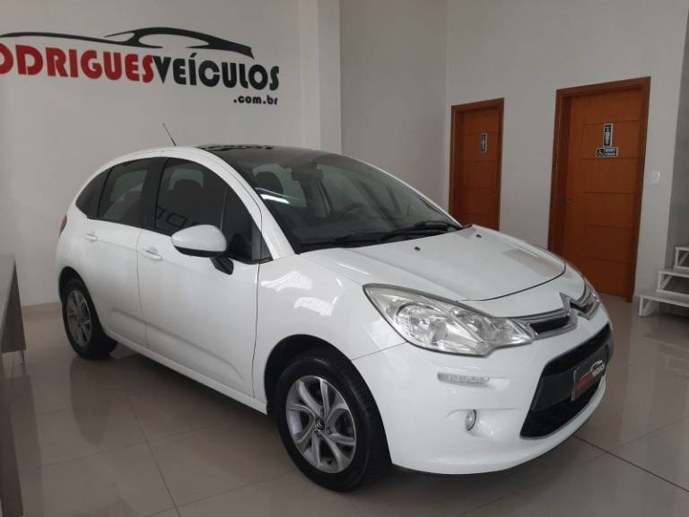 CITROËN - C3 - 2014/2014 - Branca - R$ 39.900,00