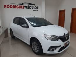 RENAULT - SANDERO - 2020/2021 - Branca - R$ 62.900,00