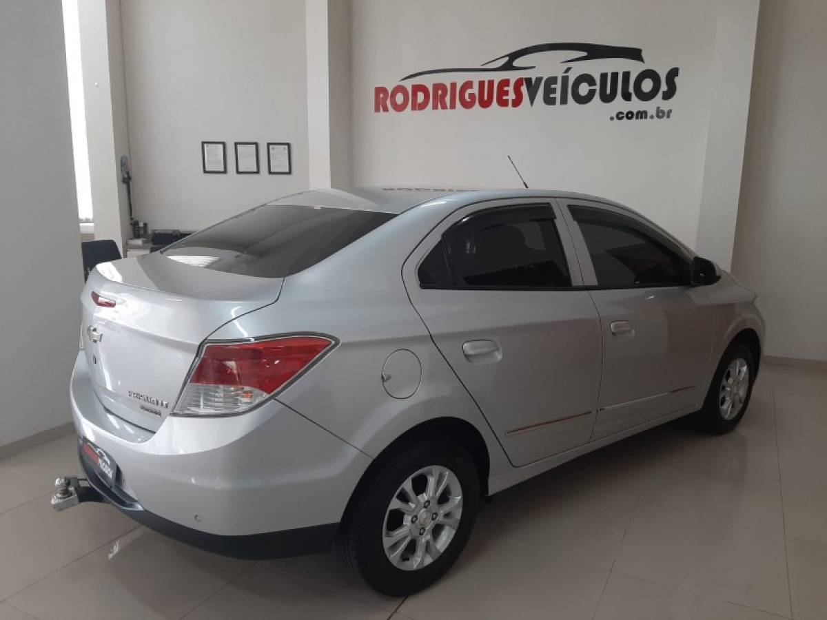 CHEVROLET - PRISMA - 2015/2015 - Prata - R$ 47.900,00