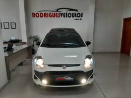 FIAT - PUNTO - 2014/2015 - Branca - R$ 57.900,00