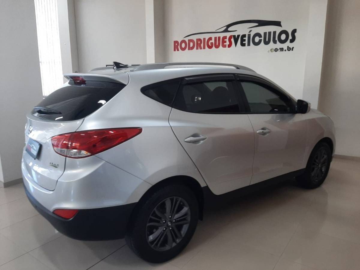 HYUNDAI - IX35 - 2020/2021 - Prata - R$ 98.900,00