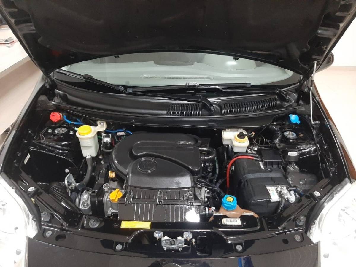 FIAT - PALIO - 2012/2013 - Preta - R$ 36.900,00