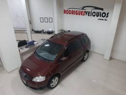 VOLKSWAGEN - SPACEFOX - 2007/2008 - Vermelha - R$ 31.900,00