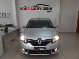 RENAULT - SANDERO - 2014/2015 - Prata - R$ 44.900,00