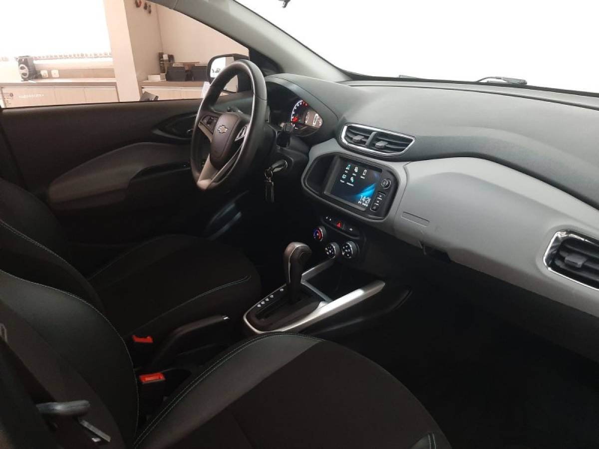 CHEVROLET - ONIX - 2018/2019 - Cinza - R$ 65.900,00