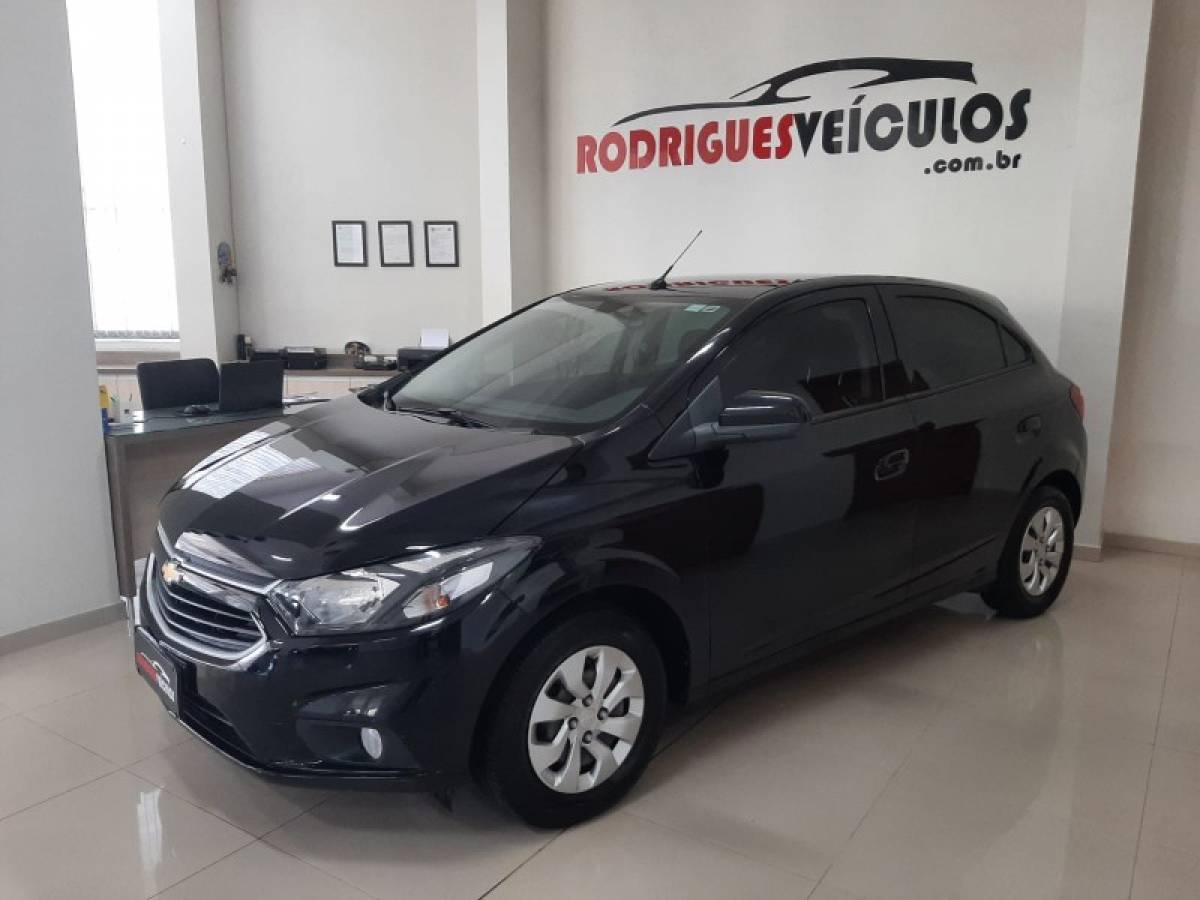 CHEVROLET - ONIX - 2018/2018 - Preta - R$ 52.900,00