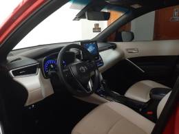 TOYOTA - COROLLA - 2023/2024 - Vermelha - R$ 169.900,00