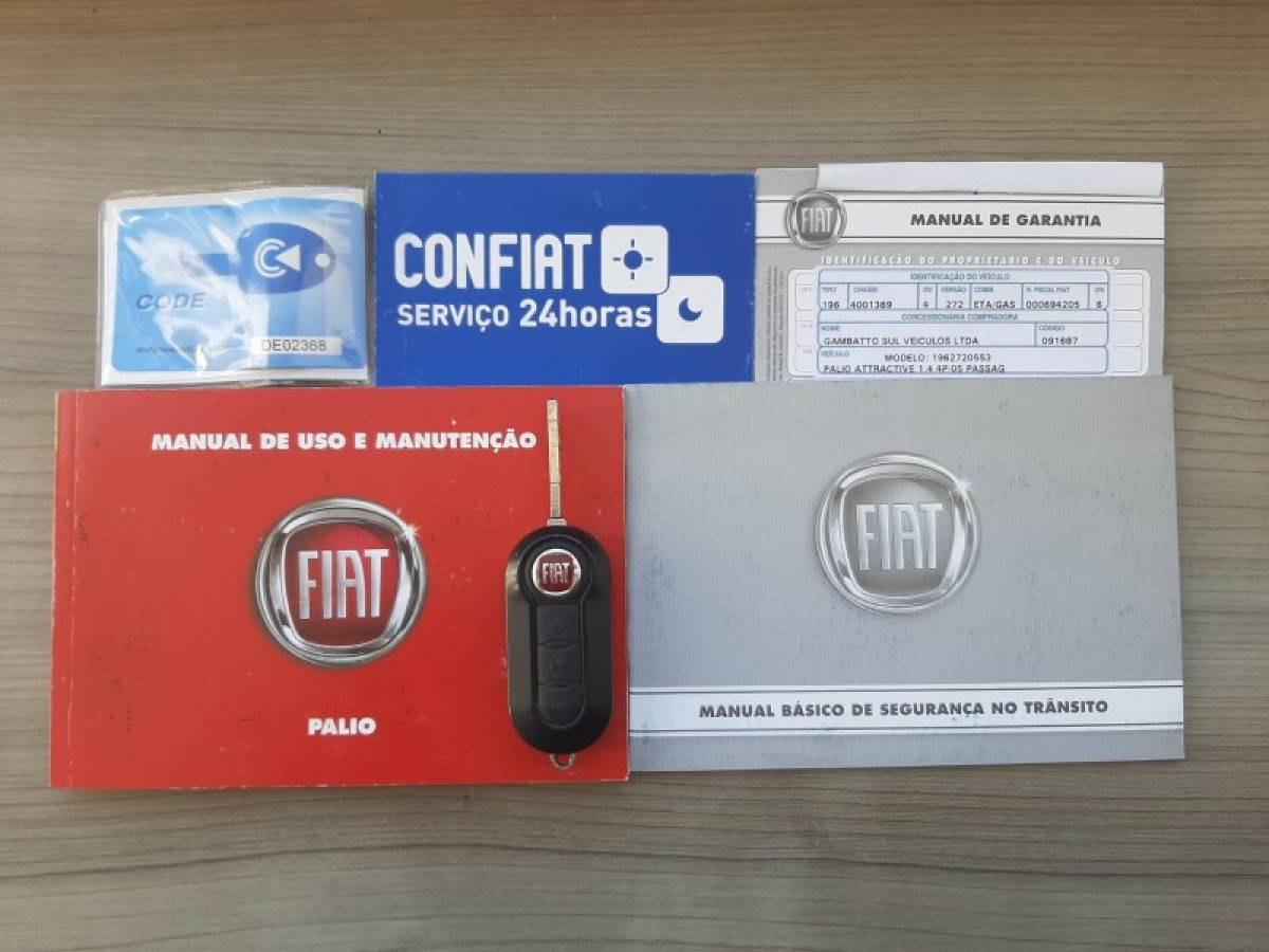 FIAT - PALIO - 2012/2013 - Preta - R$ 36.900,00