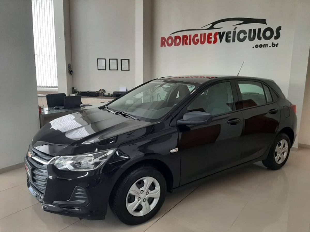 CHEVROLET - ONIX - 2021/2022 - Preta - R$ 68.900,00