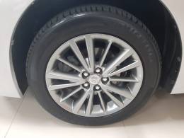 TOYOTA - COROLLA - 2016/2017 - Prata - R$ 92.900,00