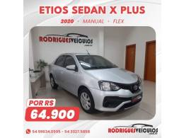 TOYOTA - ETIOS - 2020/2020 - Prata - R$ 64.900,00