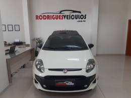 FIAT - PUNTO - 2014/2015 - Branca - R$ 57.900,00