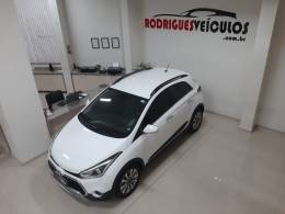 HYUNDAI - HB20X - 2016/2017 - Branca - R$ 69.900,00