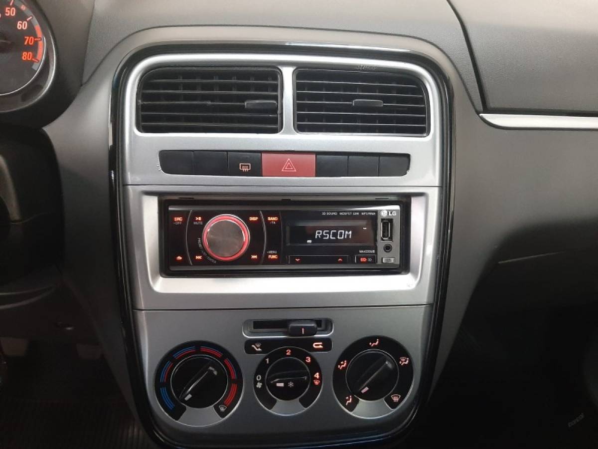 FIAT - PUNTO - 2008/2009 - Branca - R$ 32.900,00