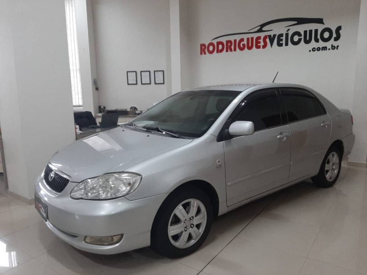 TOYOTA - COROLLA - 2007/2008 - Prata - R$ 47.900,00