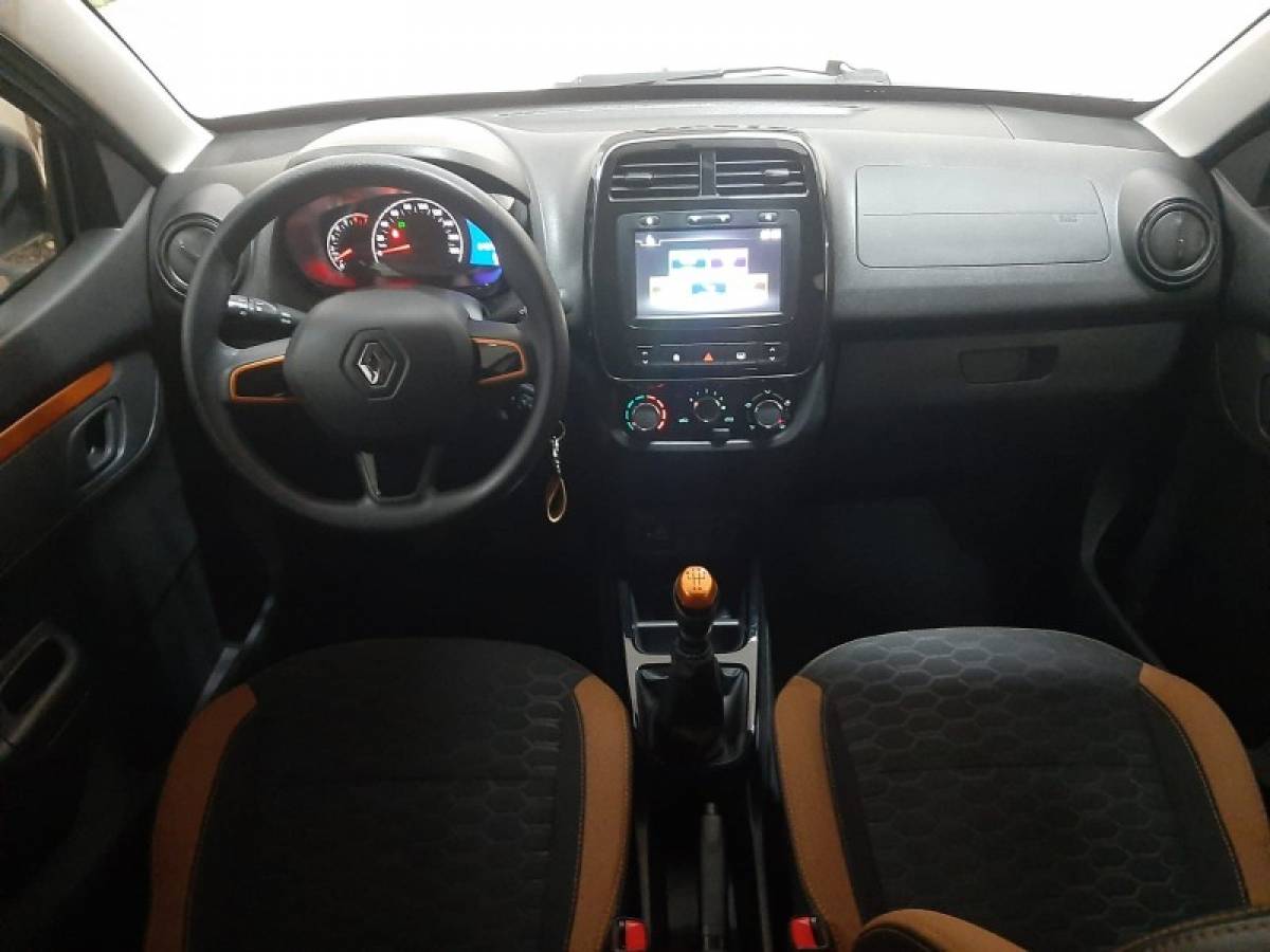 RENAULT - KWID - 2021/2022 - Branca - R$ 53.900,00