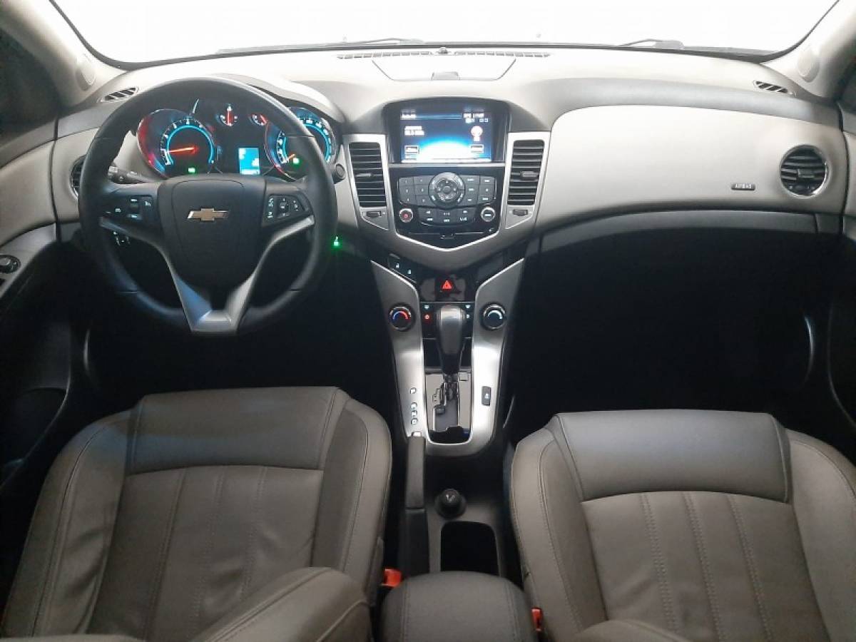 CHEVROLET - CRUZE - 2012/2012 - Branca - R$ 58.900,00